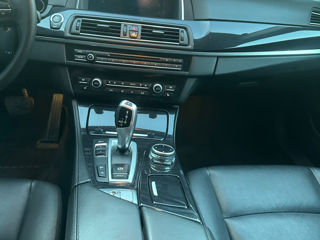 BMW 5 Series foto 7