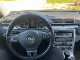 Volkswagen Passat foto 4