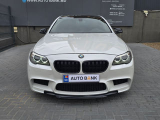 BMW 5 Series foto 2