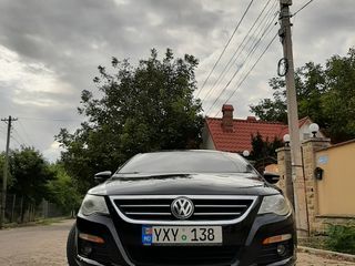 Volkswagen Passat CC foto 1