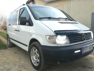 Mercedes Vito foto 2