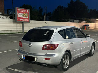 Mazda 3 foto 2