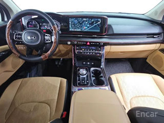 KIA Carnival foto 5