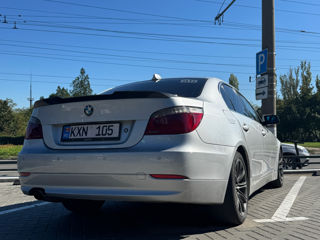 BMW 5 Series foto 9