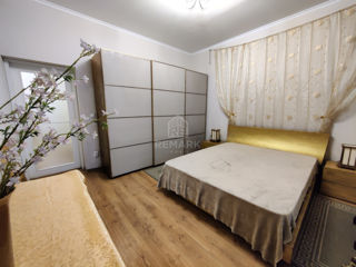 Apartament cu 3 camere, 70 m², Centru, Chișinău foto 2