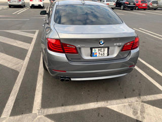 BMW 5 Series foto 2