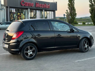 Opel Corsa foto 2