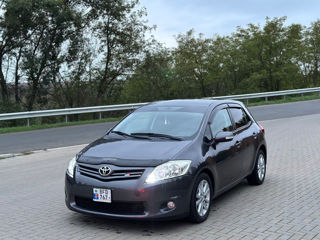 Toyota Auris foto 1