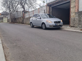 Hyundai Accent foto 7