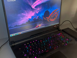 Asus ROG Strix SCAR 17 Gaming Laptop foto 3