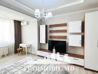 Apartament cu 2 camere, 70 m², Centru, Chișinău foto 2