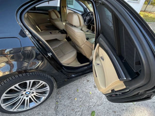 BMW 5 Series foto 9