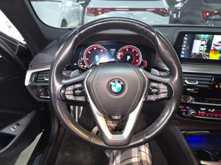 BMW 5 Series foto 5