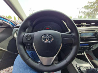 Toyota Auris foto 2