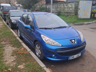 Peugeot 207 foto 5