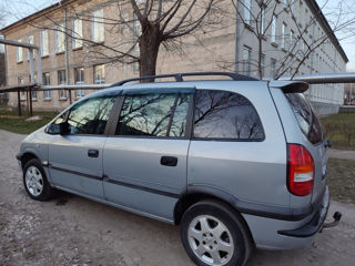 Opel Zafira foto 5