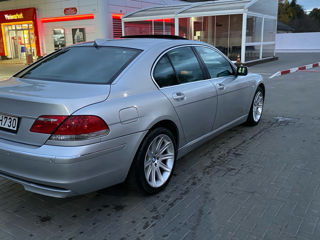 BMW 7 Series foto 4