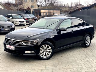 Volkswagen Passat foto 1