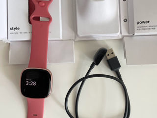 Vând ceasul fitbit Versa 4 de la Google foto 5