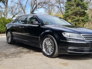 Volkswagen Phaeton foto 2