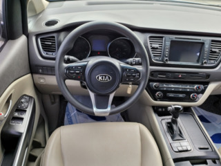 Kia Carnival foto 5