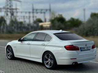 BMW 5 Series foto 7