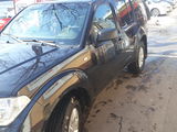 Nissan Pathfinder foto 2