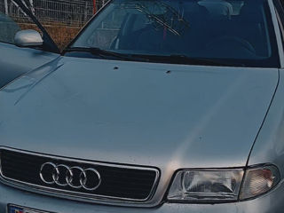 Audi A4 foto 2