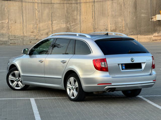 Skoda Superb foto 3