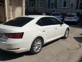 Skoda Superb foto 4