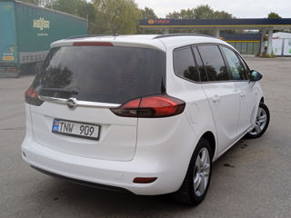 Opel Zafira foto 2