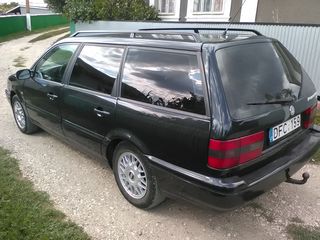 Volkswagen Passat foto 2