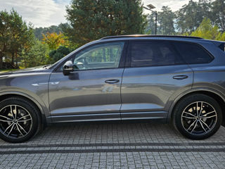 Volkswagen Touareg foto 3