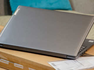 Lenovo V15/ Core I5 1035G1/ 12Gb Ram/ 256Gb SSD/ 15.6" FHD!! foto 9