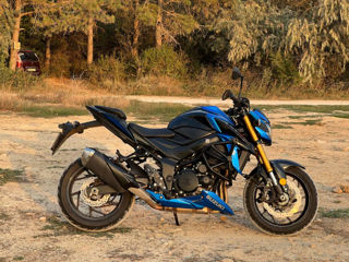 Suzuki GSX S750