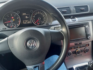 Volkswagen Passat foto 4