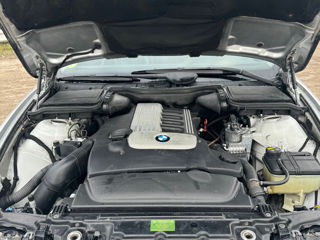 BMW 5 Series foto 9