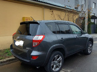 Toyota Rav 4 foto 4