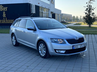 Skoda Octavia foto 3