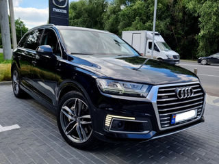 Audi Q7 e-tron