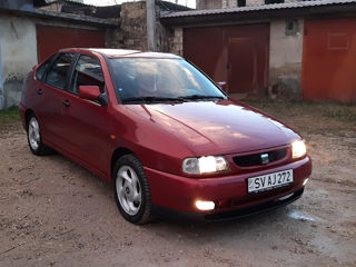 Seat Cordoba foto 2