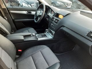 Mercedes C Class foto 7