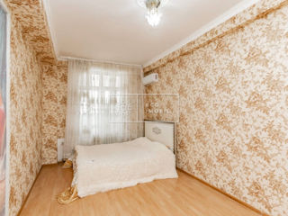 Apartament cu 2 camere, 80 m², Botanica, Chișinău foto 2