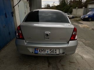 Renault Clio Symbol foto 5