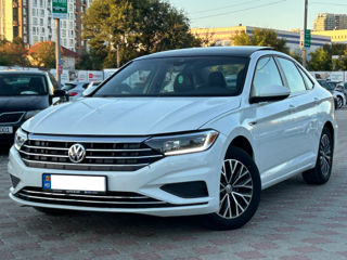 Volkswagen Jetta foto 1