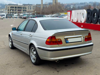 BMW 3 Series foto 8