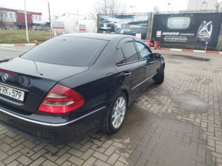 Mercedes E-Class foto 3