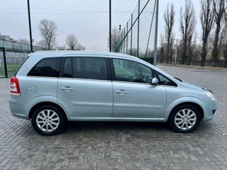 Opel Zafira foto 7