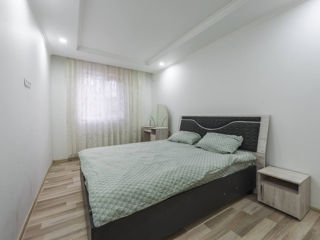 Apartament cu 5 camere sau mai multe, 100 m², Centru, Chișinău foto 10