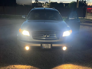 Infiniti FX foto 9